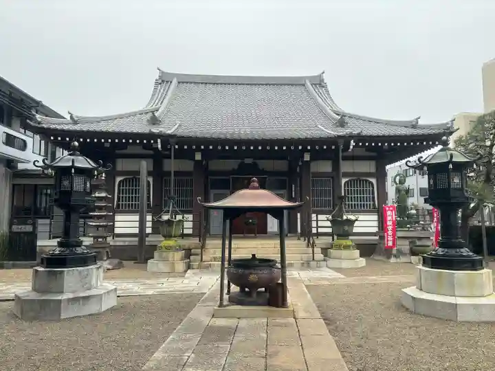 長全寺の本殿・本堂