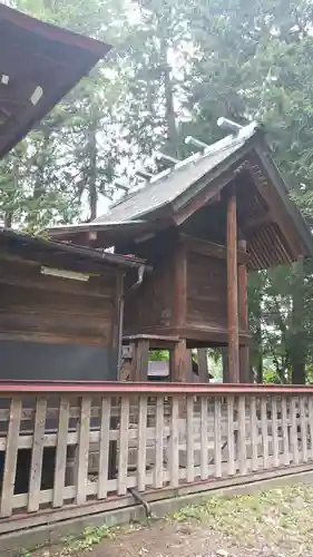 月岡神社の本殿