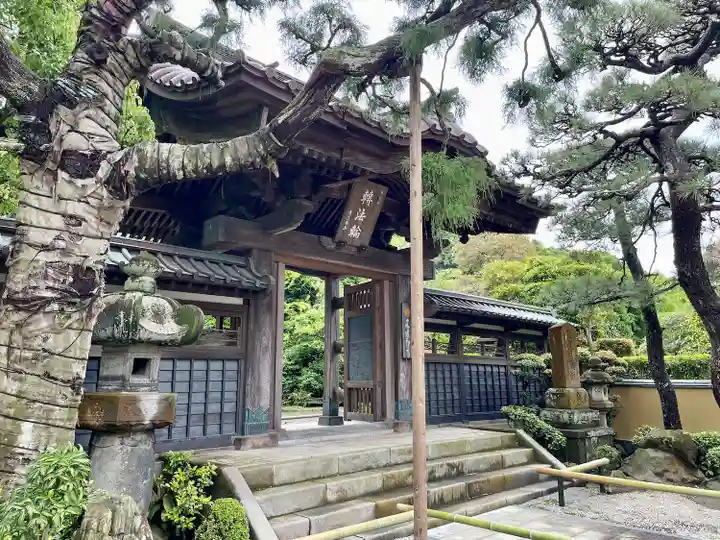 本蓮寺の山門・神門