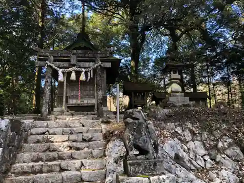 日咩坂鐘乳穴神社の末社