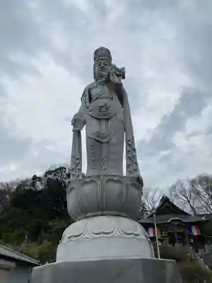 埼玉厄除け開運大師・龍泉寺（切り絵御朱印発祥の寺）(埼玉県)