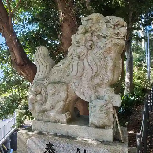 佐波波地祇神社の狛犬