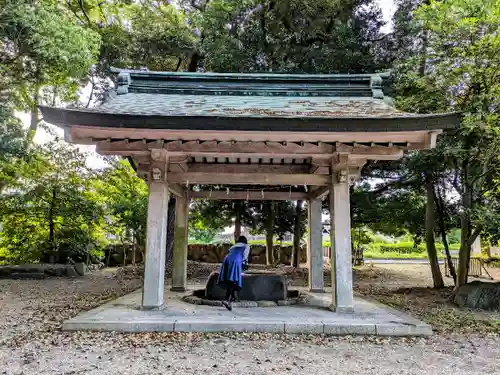 明治川神社の手水舎