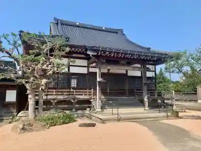 長明寺の本殿・本堂