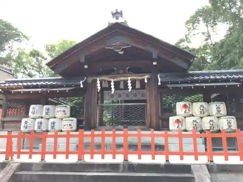 建勲神社の山門・神門