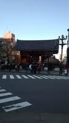 浅草寺の山門・神門