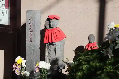 神楽坂安養寺の地蔵