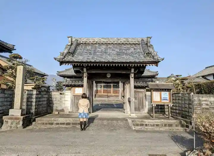明円寺の山門・神門