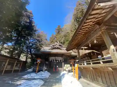 新倉富士浅間神社の本殿・本堂