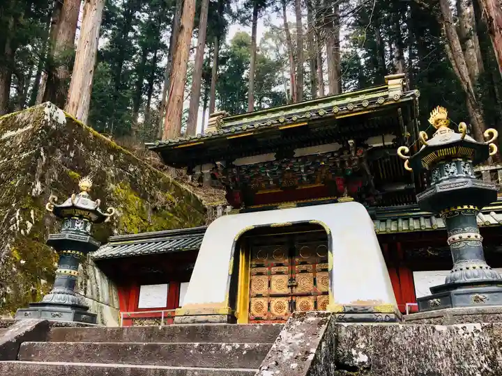 輪王寺の山門・神門