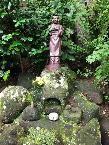 杉本寺の像