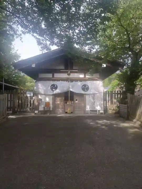 中村八幡宮の{uncategorized: "未分類", other: "その他", undefined: "問題あり", building: "その他建物", grave: "お墓", sacred_gate: "鳥居", guardian: "狛犬", statue: "像", buddha: "仏像", history: "歴史", nature: "自然", garden: "庭園", animal: "動物", pagoda: "塔", temizu: "手水舎", mountain_gate: "山門・神門", sanctuary: "本殿・本堂", subordinate: "末社・摂社", art: "芸術", scenery: "景色", jizo: "地蔵", ema: "絵馬", goshuin: "御朱印", omikuji: "おみくじ", items: "授与品その他", amulet: "お守り", goshuincho: "御朱印帳", eats: "食事", festival: "お祭り", votive_dance: "神楽", shichigosan: "七五三参", wedding: "結婚式", experience: "体験その他", initially: "初詣", around: "周辺", anti_infection: "感染症対策"}
