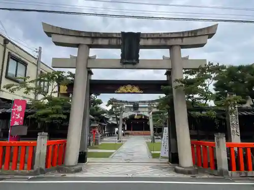 京都ゑびす神社の鳥居