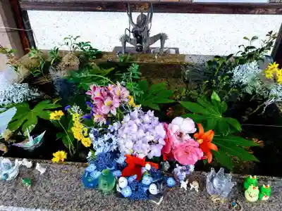 新川神社の手水舎