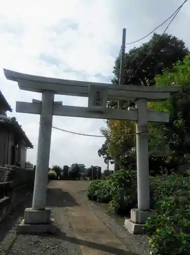 上水子ノ氷川神社の鳥居