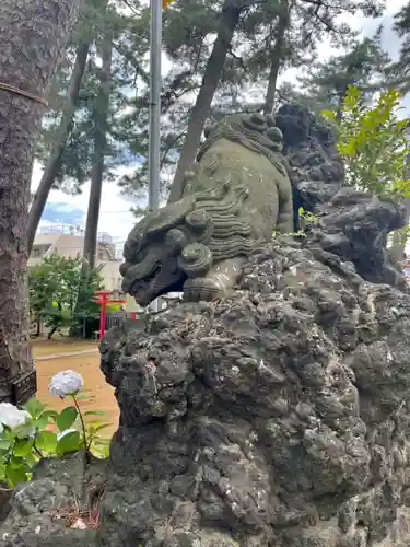 諏訪神社の狛犬