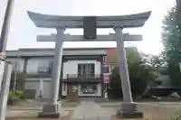 西新井氷川神社の鳥居