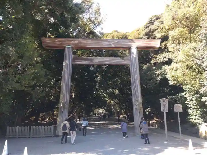 熱田神宮の鳥居