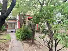 西出鎮守稲荷神社の建物その他