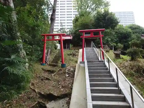 白旗神社の末社