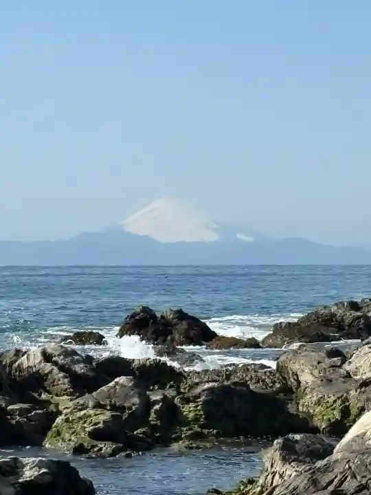 洲崎神社の{uncategorized: "未分類", other: "その他", undefined: "問題あり", building: "その他建物", grave: "お墓", sacred_gate: "鳥居", guardian: "狛犬", statue: "像", buddha: "仏像", history: "歴史", nature: "自然", garden: "庭園", animal: "動物", pagoda: "塔", temizu: "手水舎", mountain_gate: "山門・神門", sanctuary: "本殿・本堂", subordinate: "末社・摂社", art: "芸術", scenery: "景色", jizo: "地蔵", ema: "絵馬", goshuin: "御朱印", omikuji: "おみくじ", items: "授与品その他", amulet: "お守り", goshuincho: "御朱印帳", eats: "食事", festival: "お祭り", votive_dance: "神楽", shichigosan: "七五三参", wedding: "結婚式", experience: "体験その他", initially: "初詣", around: "周辺", anti_infection: "感染症対策"}
