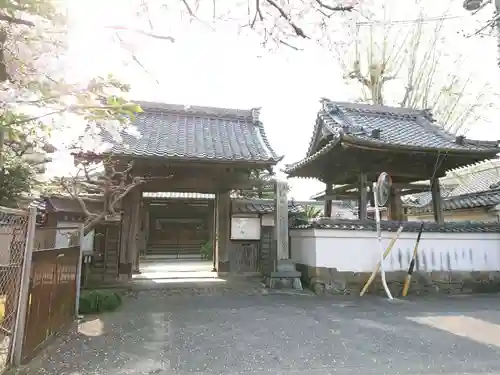 徳圓寺の山門・神門