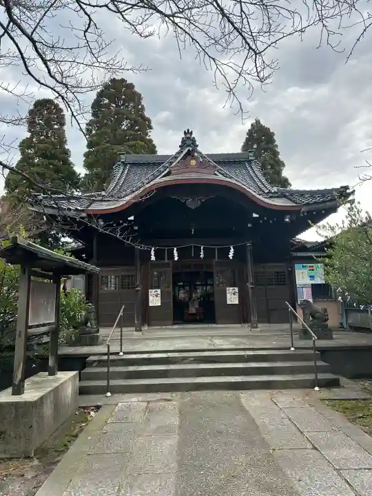 越中白山総社の{uncategorized: "未分類", other: "その他", undefined: "問題あり", building: "その他建物", grave: "お墓", sacred_gate: "鳥居", guardian: "狛犬", statue: "像", buddha: "仏像", history: "歴史", nature: "自然", garden: "庭園", animal: "動物", pagoda: "塔", temizu: "手水舎", mountain_gate: "山門・神門", sanctuary: "本殿・本堂", subordinate: "末社・摂社", art: "芸術", scenery: "景色", jizo: "地蔵", ema: "絵馬", goshuin: "御朱印", omikuji: "おみくじ", items: "授与品その他", amulet: "お守り", goshuincho: "御朱印帳", eats: "食事", festival: "お祭り", votive_dance: "神楽", shichigosan: "七五三参", wedding: "結婚式", experience: "体験その他", initially: "初詣", around: "周辺", anti_infection: "感染症対策"}