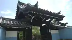 超心寺の山門