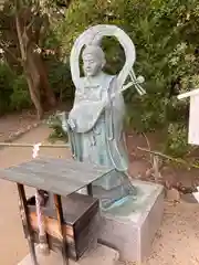 和田神社の像