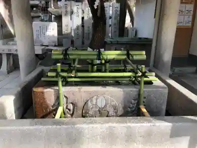 石切劔箭神社の手水舎