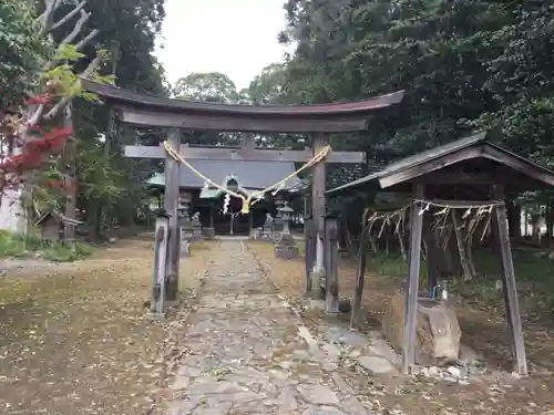 薩都神社の鳥居