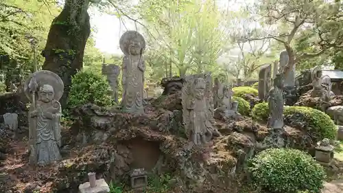 明治寺の地蔵