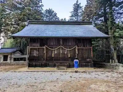 片桐御射山神社の本殿
