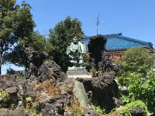 豊受神社の像