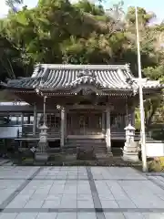 妙蓮寺の本殿