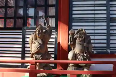 大前神社の像