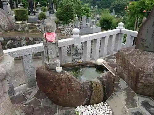 龍泉寺の手水舎