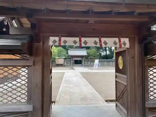 須賀神社の山門・神門
