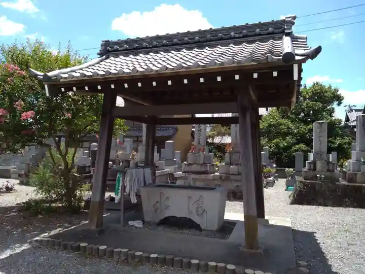 福浄寺の手水舎
