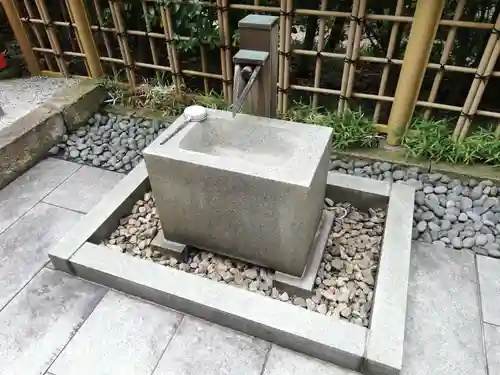 伏見稲荷大明神の手水舎