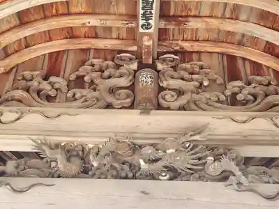 伊尼神社の芸術