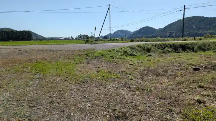 上豊以別神社の庭園