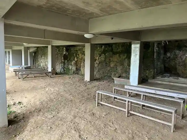 天久宮の{uncategorized: "未分類", other: "その他", undefined: "問題あり", building: "その他建物", grave: "お墓", sacred_gate: "鳥居", guardian: "狛犬", statue: "像", buddha: "仏像", history: "歴史", nature: "自然", garden: "庭園", animal: "動物", pagoda: "塔", temizu: "手水舎", mountain_gate: "山門・神門", sanctuary: "本殿・本堂", subordinate: "末社・摂社", art: "芸術", scenery: "景色", jizo: "地蔵", ema: "絵馬", goshuin: "御朱印", omikuji: "おみくじ", items: "授与品その他", amulet: "お守り", goshuincho: "御朱印帳", eats: "食事", festival: "お祭り", votive_dance: "神楽", shichigosan: "七五三参", wedding: "結婚式", experience: "体験その他", initially: "初詣", around: "周辺", anti_infection: "感染症対策"}