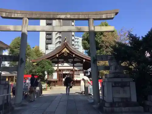 三輪神社の鳥居