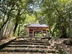 勝持寺（花の寺）の山門