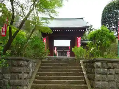 泉谷寺の山門・神門