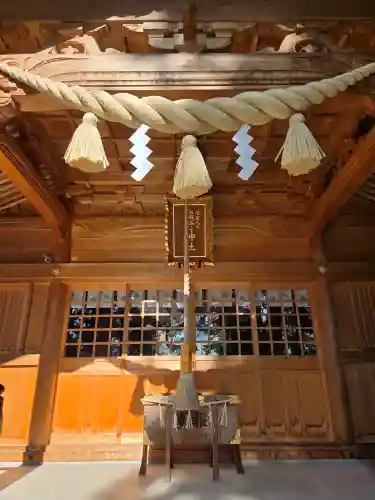 熊野神社の{uncategorized: "未分類", other: "その他", undefined: "問題あり", building: "その他建物", grave: "お墓", sacred_gate: "鳥居", guardian: "狛犬", statue: "像", buddha: "仏像", history: "歴史", nature: "自然", garden: "庭園", animal: "動物", pagoda: "塔", temizu: "手水舎", mountain_gate: "山門・神門", sanctuary: "本殿・本堂", subordinate: "末社・摂社", art: "芸術", scenery: "景色", jizo: "地蔵", ema: "絵馬", goshuin: "御朱印", omikuji: "おみくじ", items: "授与品その他", amulet: "お守り", goshuincho: "御朱印帳", eats: "食事", festival: "お祭り", votive_dance: "神楽", shichigosan: "七五三参", wedding: "結婚式", experience: "体験その他", initially: "初詣", around: "周辺", anti_infection: "感染症対策"}