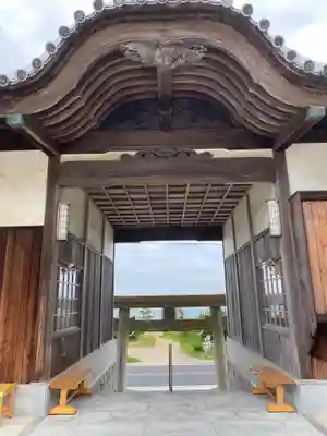 石屋神社の山門・神門