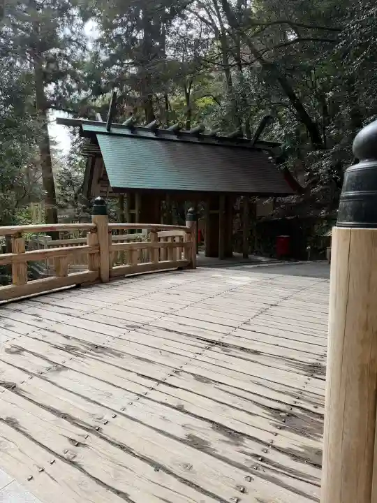 多度大社の{uncategorized: "未分類", other: "その他", undefined: "問題あり", building: "その他建物", grave: "お墓", sacred_gate: "鳥居", guardian: "狛犬", statue: "像", buddha: "仏像", history: "歴史", nature: "自然", garden: "庭園", animal: "動物", pagoda: "塔", temizu: "手水舎", mountain_gate: "山門・神門", sanctuary: "本殿・本堂", subordinate: "末社・摂社", art: "芸術", scenery: "景色", jizo: "地蔵", ema: "絵馬", goshuin: "御朱印", omikuji: "おみくじ", items: "授与品その他", amulet: "お守り", goshuincho: "御朱印帳", eats: "食事", festival: "お祭り", votive_dance: "神楽", shichigosan: "七五三参", wedding: "結婚式", experience: "体験その他", initially: "初詣", around: "周辺", anti_infection: "感染症対策"}