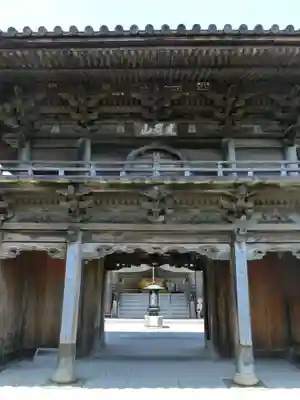 観音寺の山門・神門
